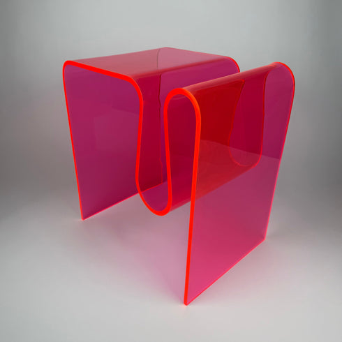 neon pink acrylic coffee table 4